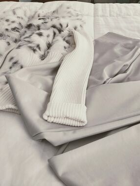 2pc Set. Zipup sweater, Spotted Faux Fur & Aspen Faux Leather Leggings. NWOT.